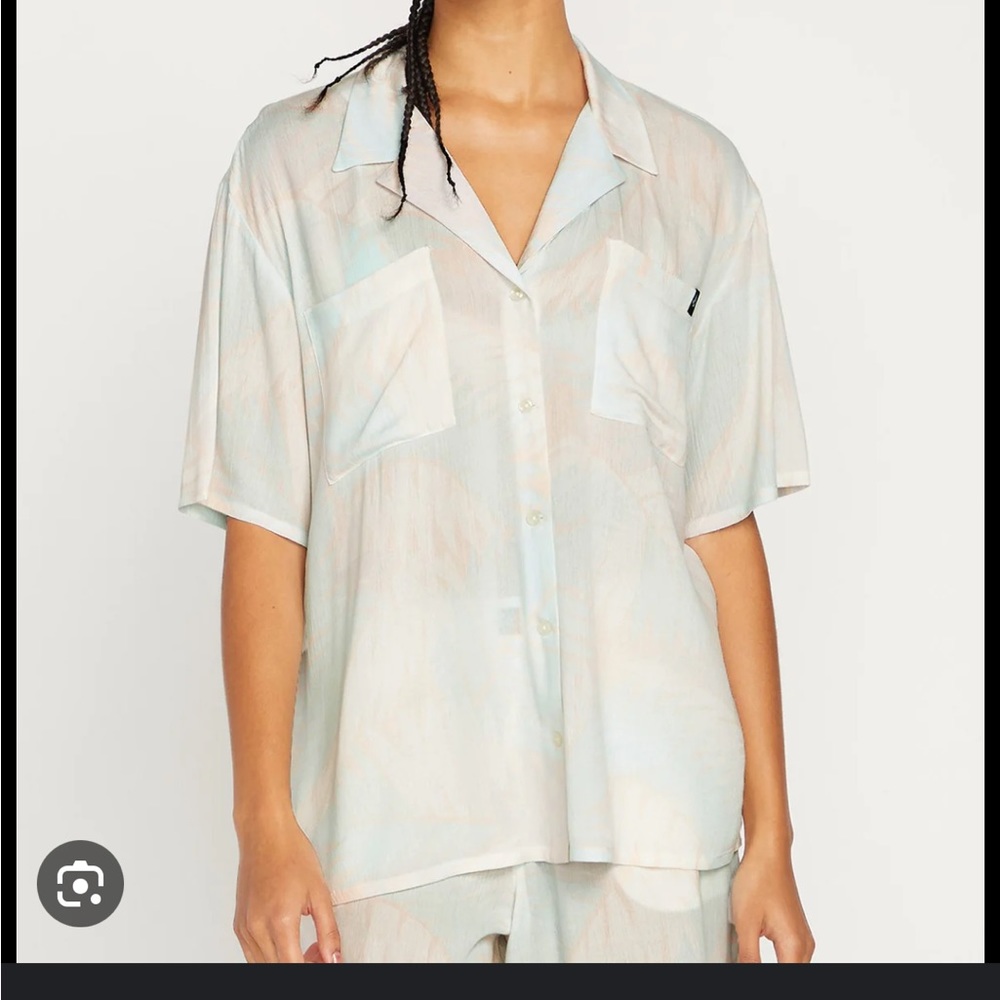 Volcom vacation set - Picture 2 of 14